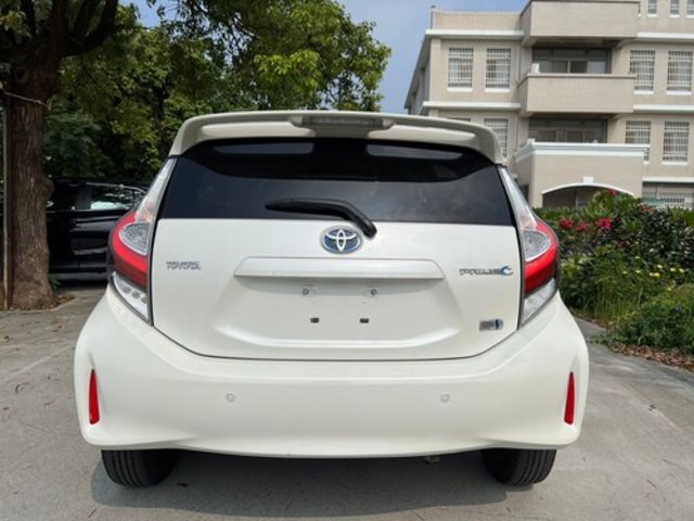 TOYOTA豐田 PRIUS C  第4張相片