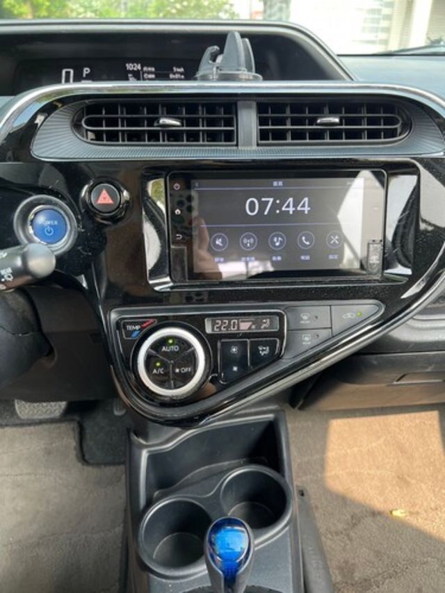 TOYOTA豐田 PRIUS C  第8張相片