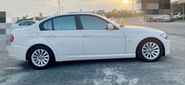 BMW寶馬 320I  第6張相片