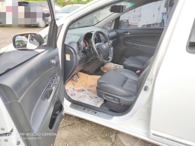 TOYOTA豐田 WISH  第6張相片