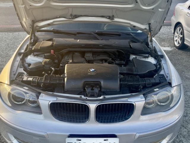 BMW寶馬 120I  第6張相片