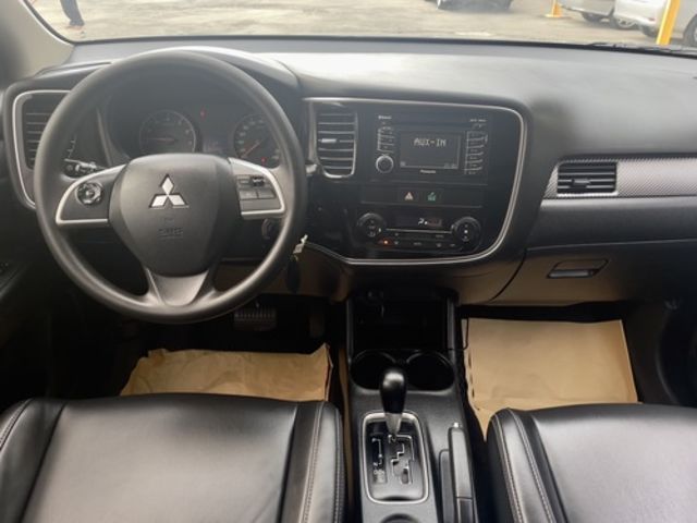 MITSUBISHI三菱 OUTLANDER  第7張相片