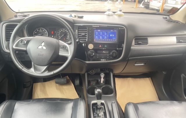 MITSUBISHI三菱 OUTLANDER  第6張相片