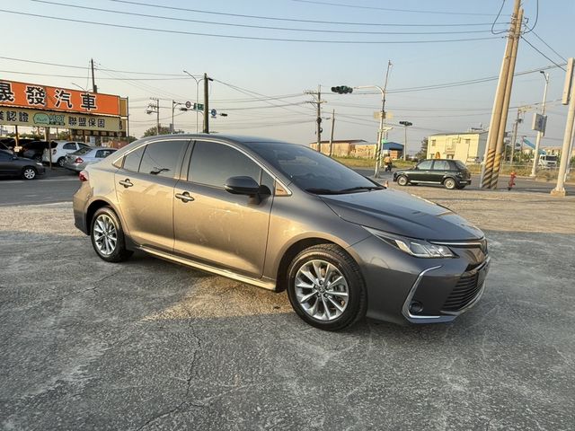 TOYOTA豐田 ALTIS  第1張相片