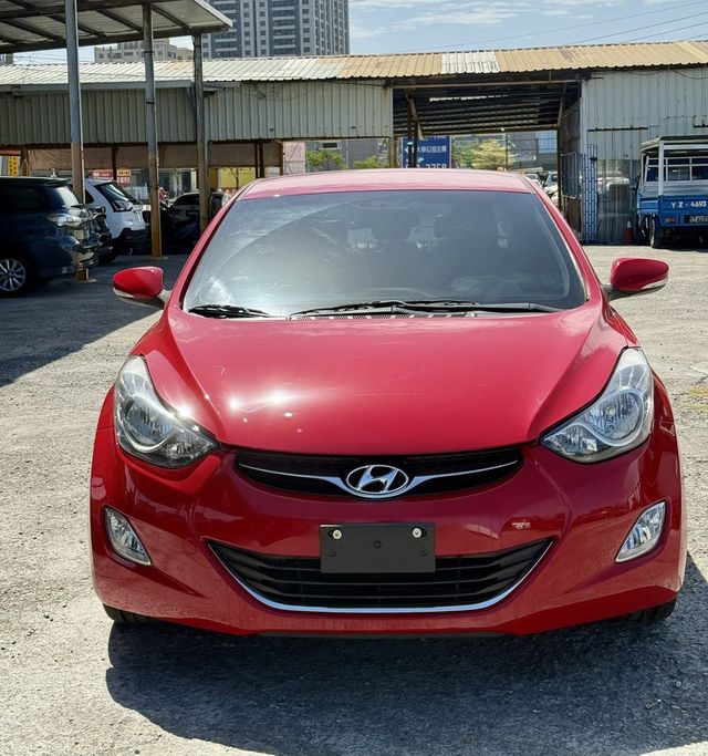 HYUNDAI現代 ELANTRA  第4張相片