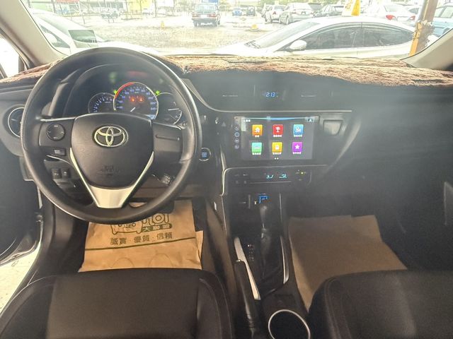 TOYOTA豐田 ALTIS  第2張相片