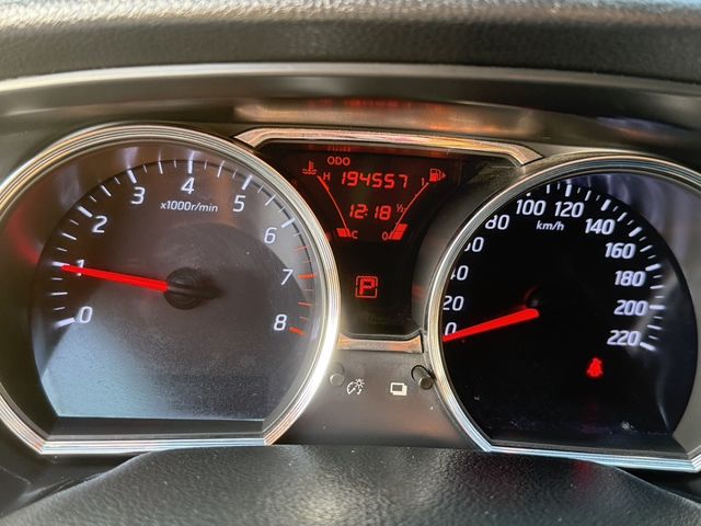 NISSAN日產 LIVINA  第4張相片