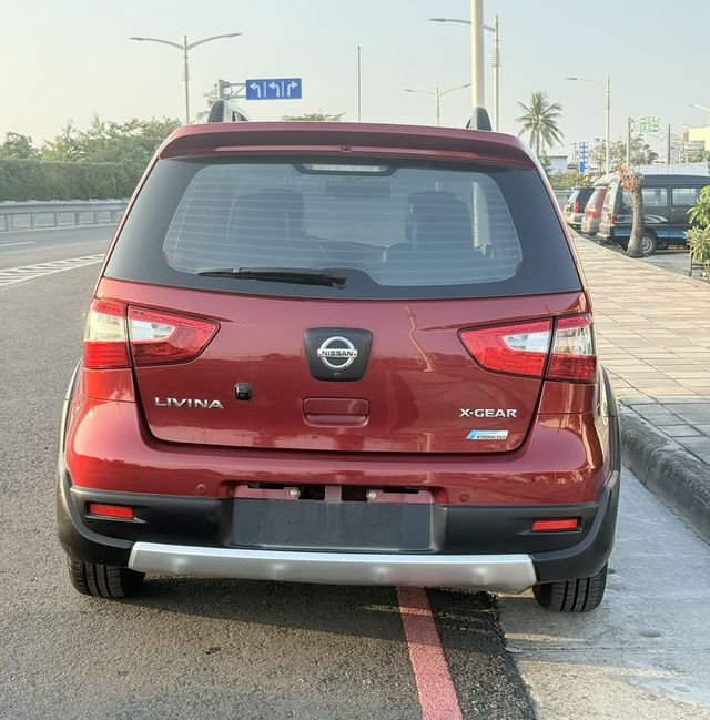 NISSAN日產 LIVINA  第5張相片