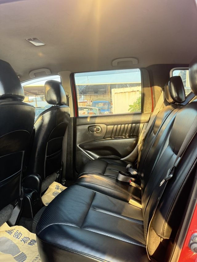 NISSAN日產 LIVINA  第8張相片