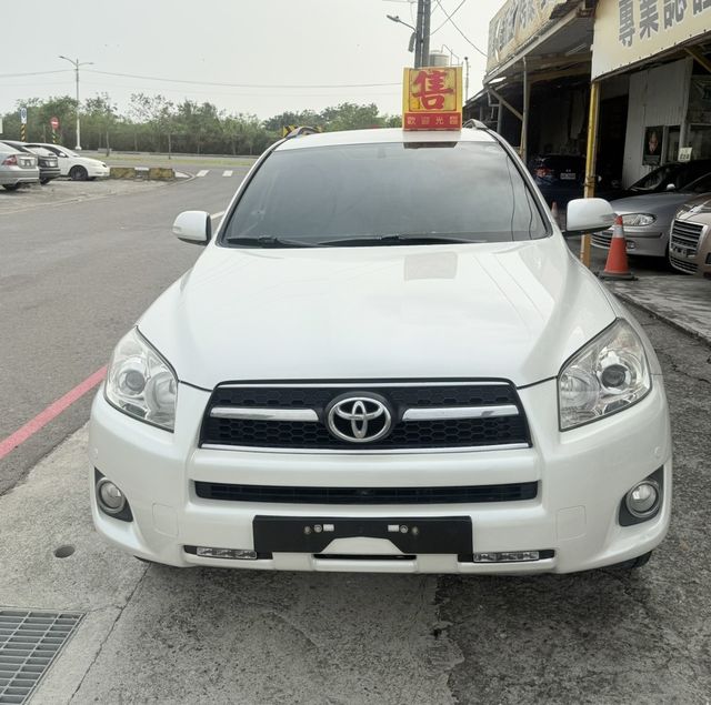 TOYOTA豐田 RAV4  第5張相片
