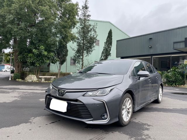 TOYOTA豐田 ALTIS  第1張相片