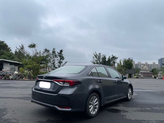 TOYOTA豐田 ALTIS  第3張相片