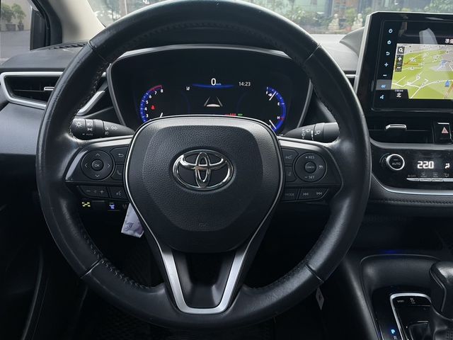 TOYOTA豐田 ALTIS  第6張相片