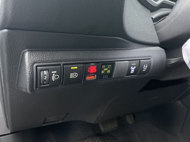 TOYOTA豐田 ALTIS  第8張相片