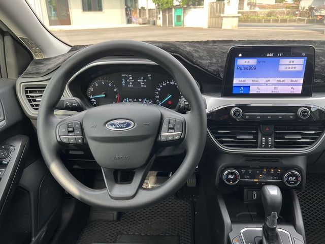 FORD福特 FOCUS  第8張相片