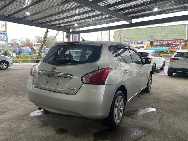 NISSAN日產 TIIDA  第5張相片