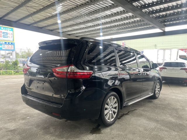 TOYOTA豐田 SIENNA  第5張相片