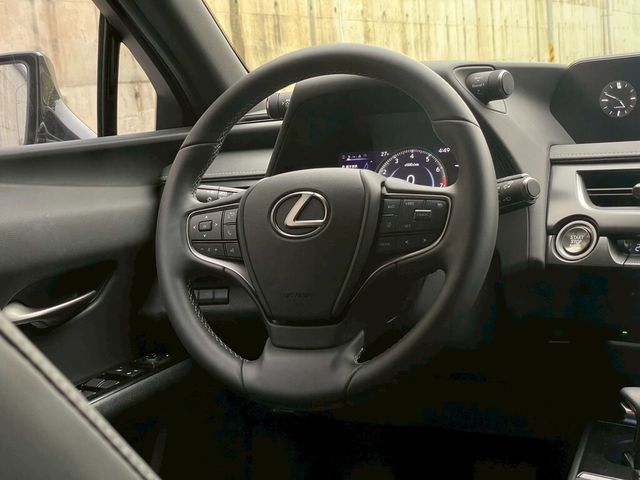 LEXUS凌志 UX200  第8張相片