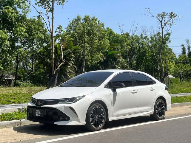 TOYOTA豐田 ALTIS  第1張相片