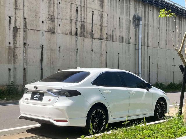 TOYOTA豐田 ALTIS  第2張相片