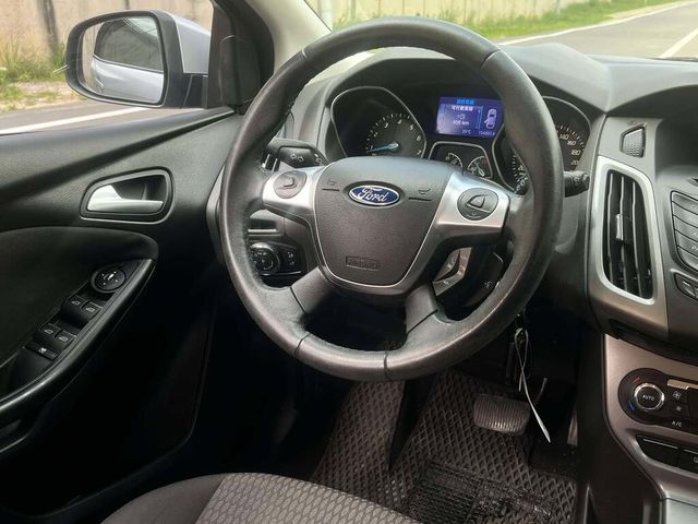 FORD福特 FOCUS  第8張相片