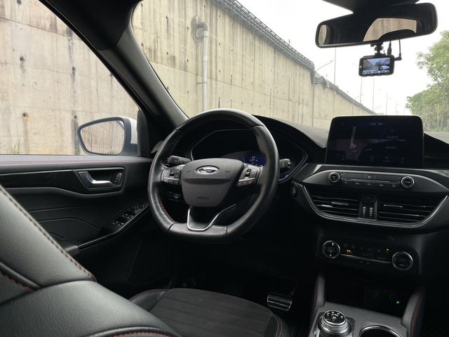FORD福特 KUGA  第6張相片