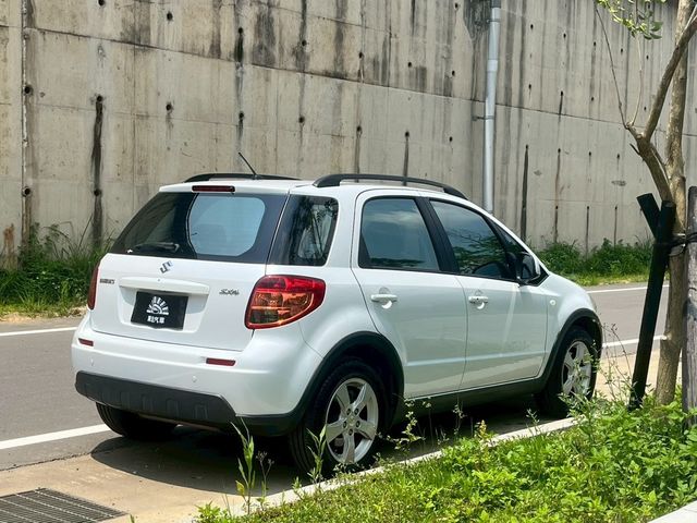 SUZUKI鈴木 SX4  第5張相片