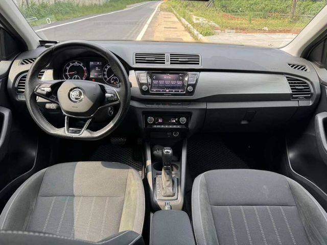 SKODA司科達 FABIA COMBI  第9張相片