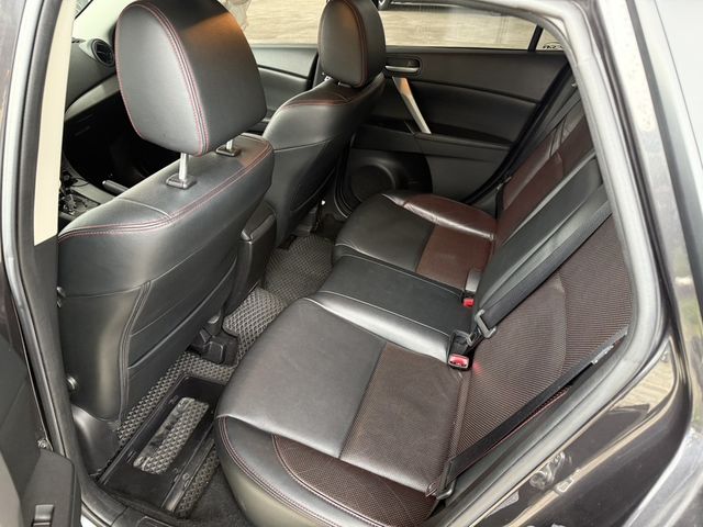 MAZDA馬自達 MAZDA 3  第6張相片