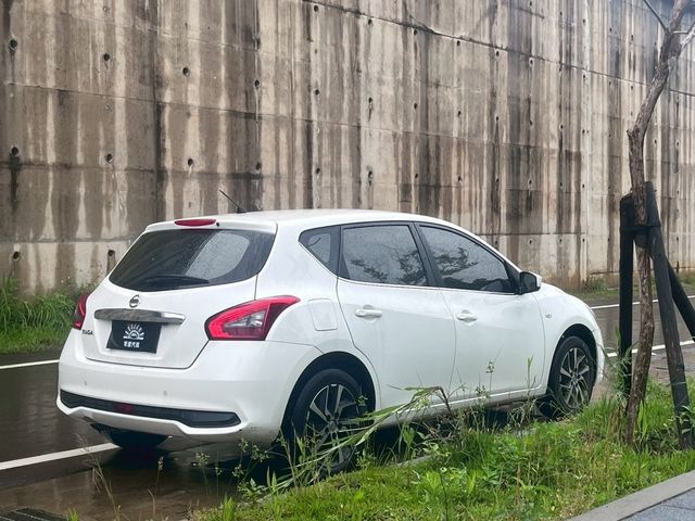 NISSAN日產 TIIDA  第3張相片