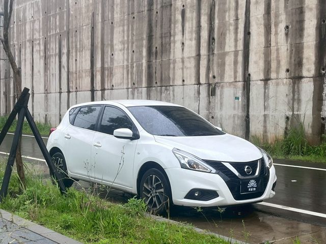 NISSAN日產 TIIDA  第4張相片