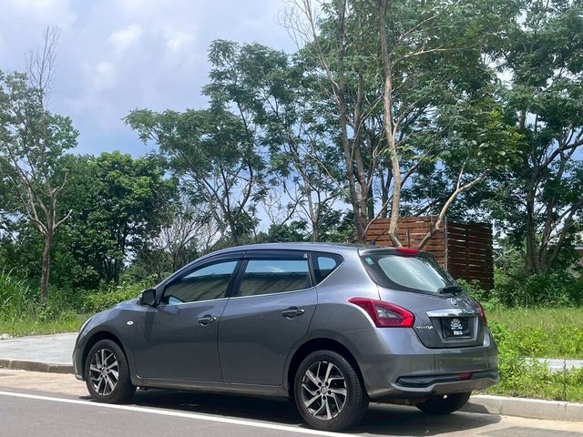 NISSAN日產 TIIDA  第2張相片