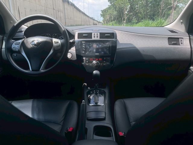 NISSAN日產 TIIDA  第6張相片