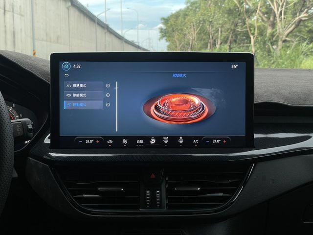 FORD福特 FOCUS ST  第8張相片