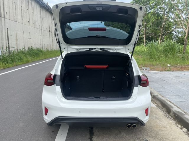 FORD福特 FOCUS ST  第11張相片