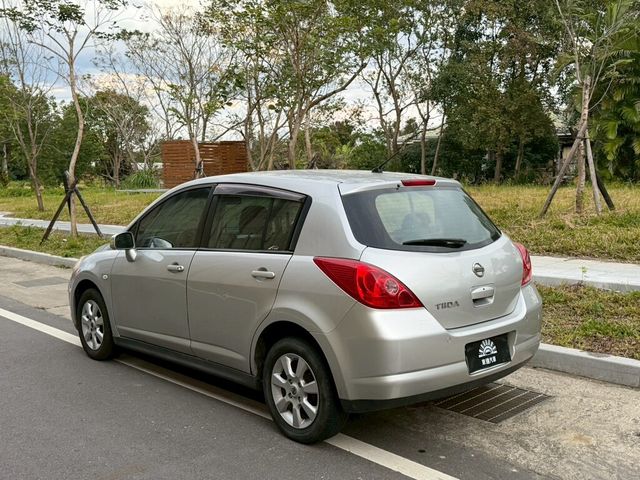 NISSAN日產 TIIDA  第2張相片