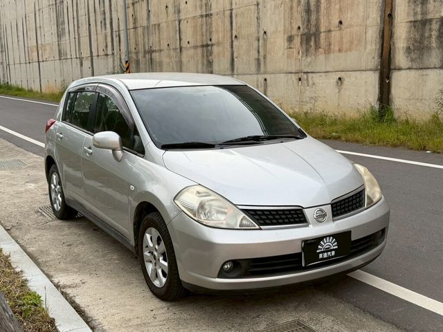 NISSAN日產 TIIDA  第3張相片