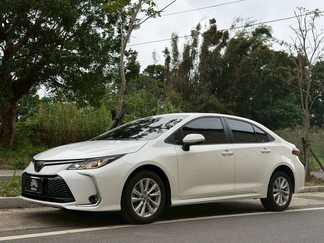 TOYOTA豐田 ALTIS  第1張相片