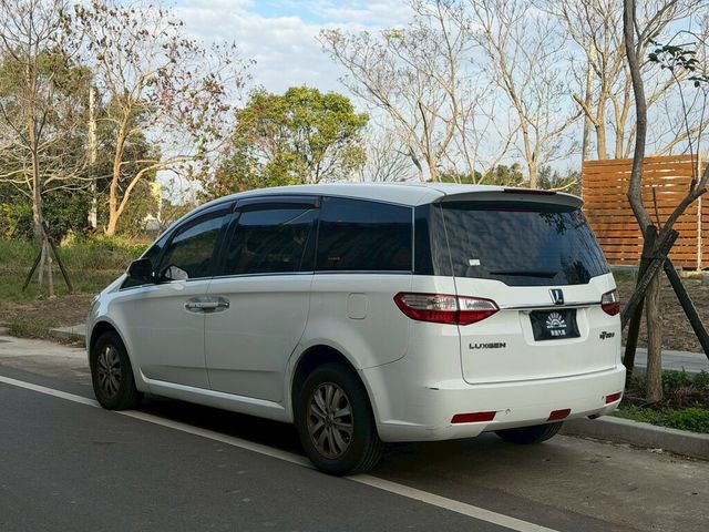 LUXGEN納智捷 M7 TURBO  第4張相片