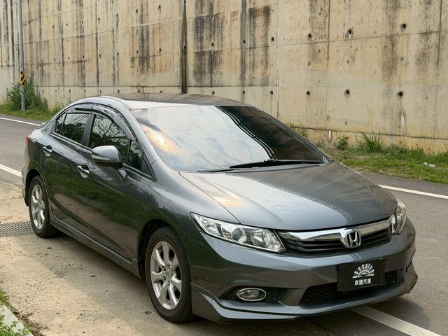 HONDA本田 CIVIC  第2張相片