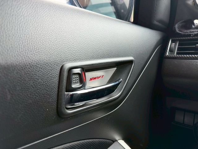 SUZUKI鈴木 SWIFT  第8張相片