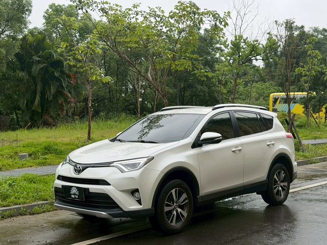 TOYOTA豐田 RAV4  第1張相片