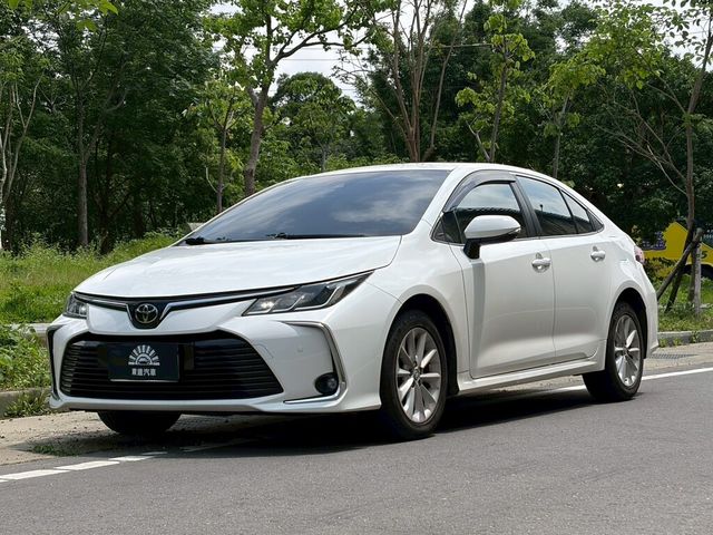 TOYOTA豐田 ALTIS  第1張相片