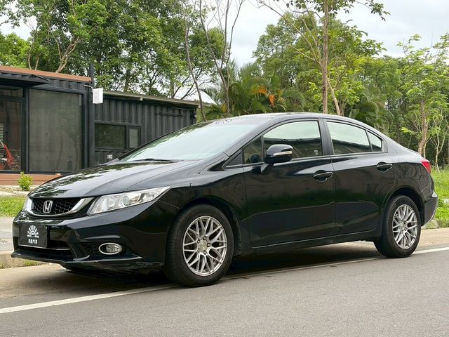 HONDA本田 CIVIC  第1張相片