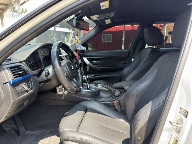 BMW寶馬 328I  第5張相片