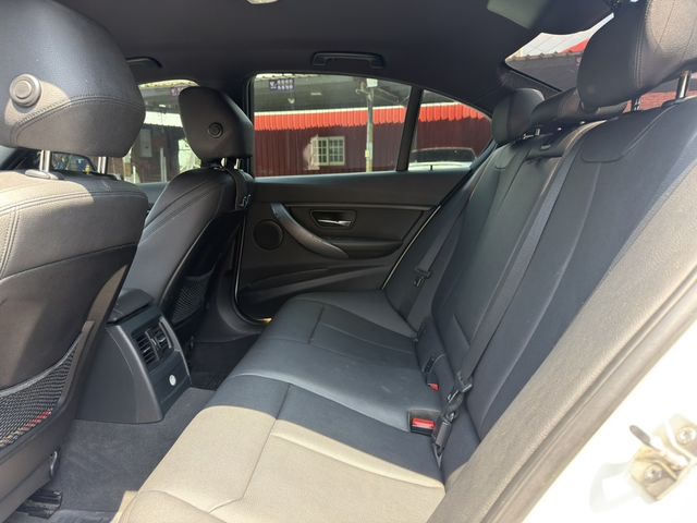 BMW寶馬 328I  第6張相片