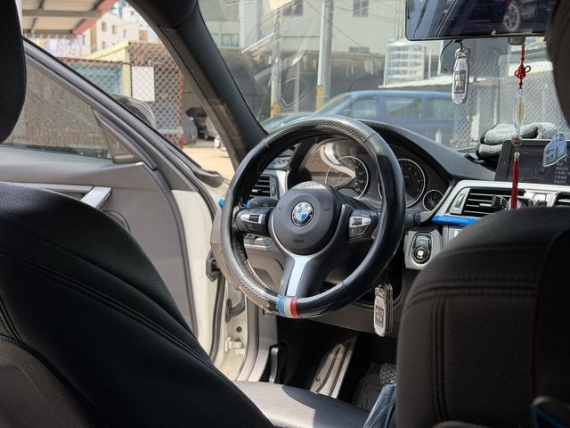 BMW寶馬 328I  第9張相片