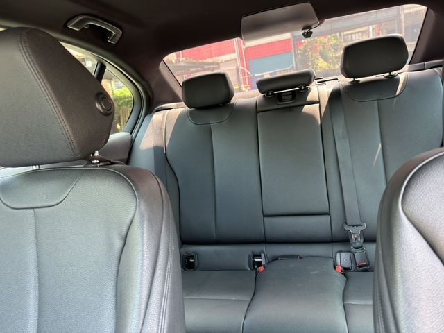 BMW寶馬 328I  第11張相片