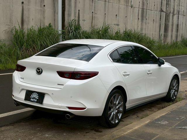 MAZDA馬自達 MAZDA 3  第3張相片