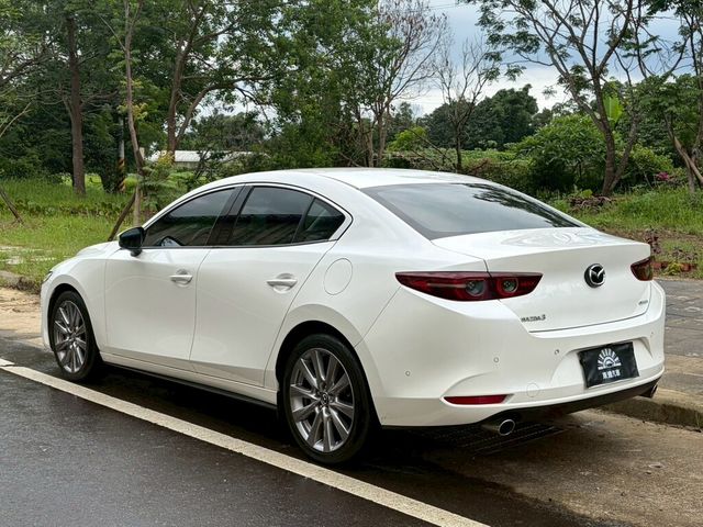 MAZDA馬自達 MAZDA 3  第4張相片